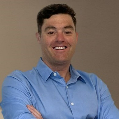 Derek Fowler headshot